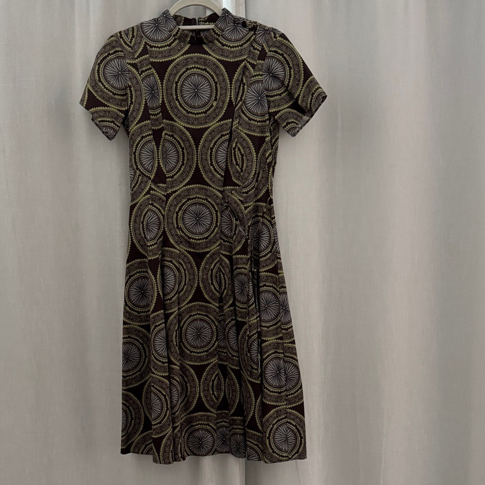 Brooks Circular Patterned Black and Gold Midi Dress